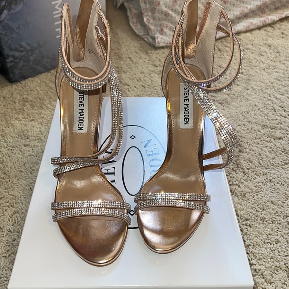 PERFECT CONDITION STEVE MADDEN SIZE 7.5 heels - Picture 1 of 5